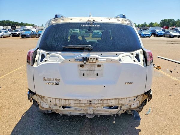 2018 TOYOTA RAV4 Adventure/XLE