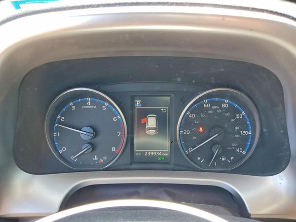 2018 TOYOTA RAV4 Adventure/XLE