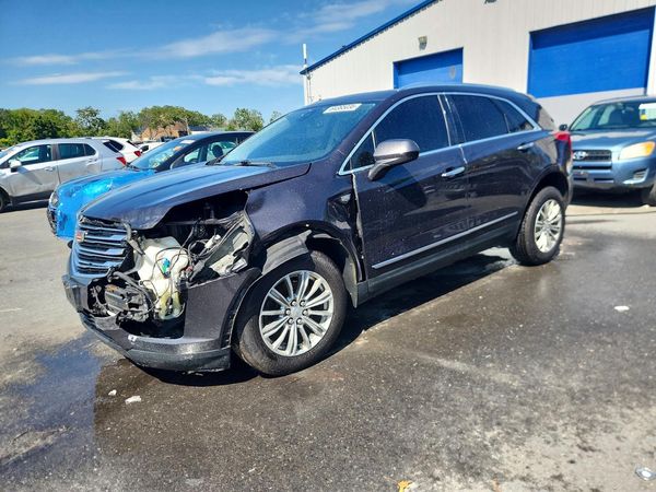 2017 CADILLAC XT5