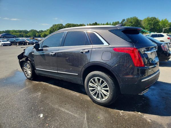 2017 CADILLAC XT5