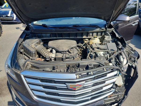 2017 CADILLAC XT5