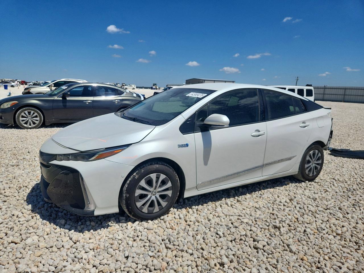2022 TOYOTA PRIUS — Front 3/4