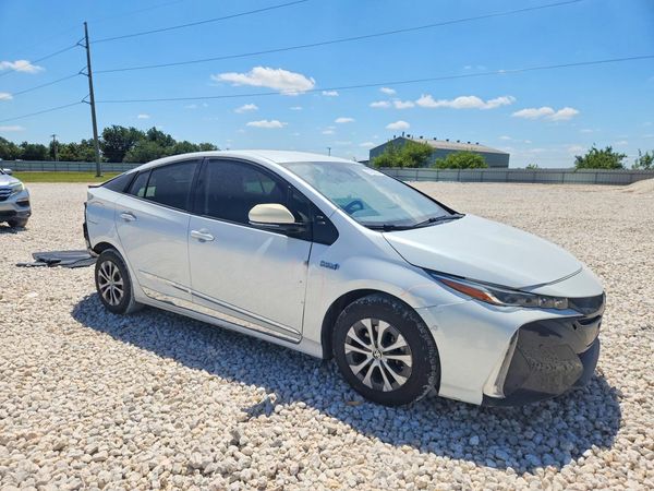 2022 TOYOTA PRIUS — Passenger 3/4