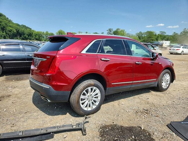 2018 CADILLAC XT5