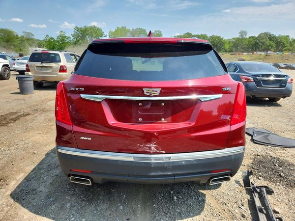 2018 CADILLAC XT5