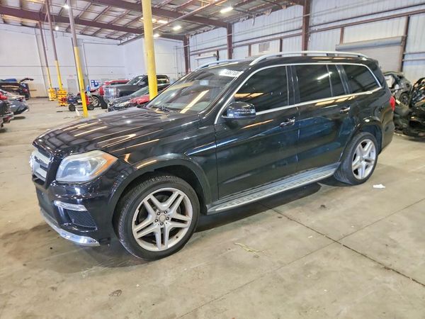 2015 MERCEDES-BENZ GL GL550 4MATIC