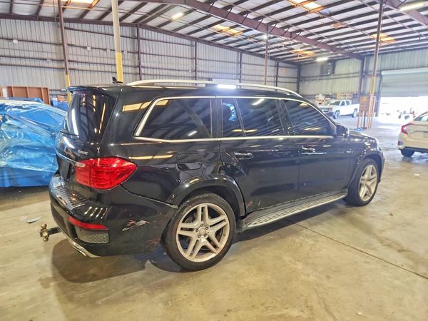2015 MERCEDES-BENZ GL GL550 4MATIC