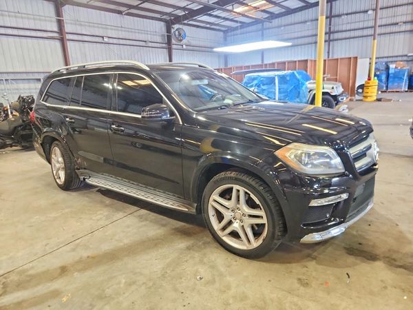 2015 MERCEDES-BENZ GL GL550 4MATIC