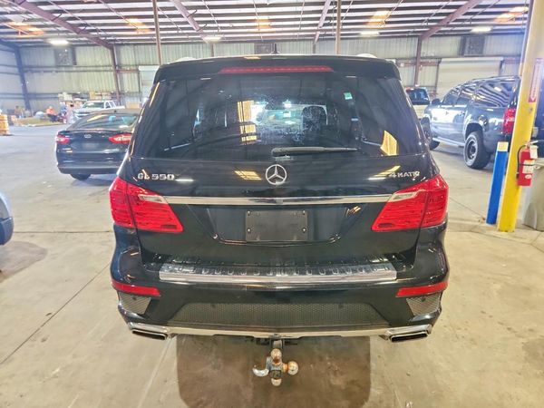 2015 MERCEDES-BENZ GL GL550 4MATIC