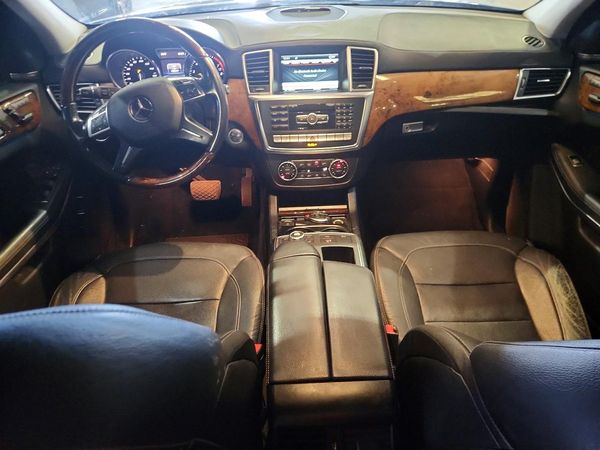 2015 MERCEDES-BENZ GL GL550 4MATIC