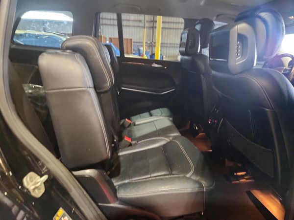 2015 MERCEDES-BENZ GL GL550 4MATIC