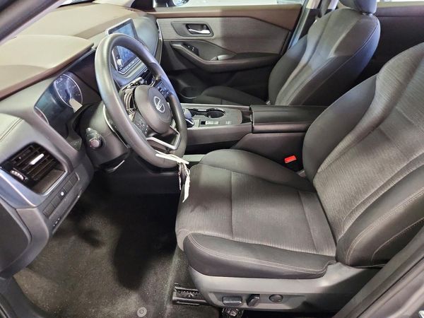 2021 NISSAN ROGUE SV — DENT