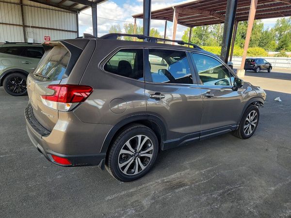2021 SUBARU FORESTER Limited