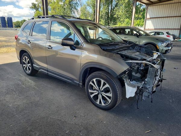 2021 SUBARU FORESTER Limited