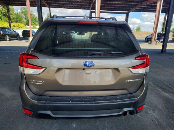 2021 SUBARU FORESTER Limited