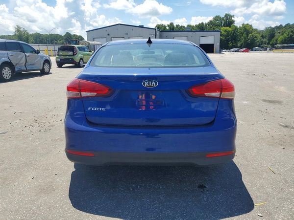 2017 KIA FORTE