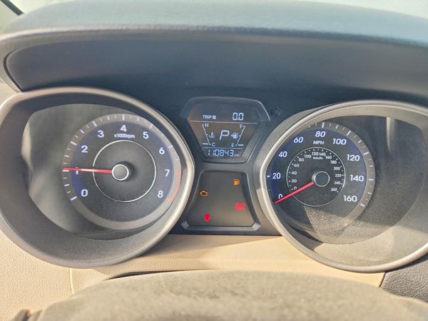 2016 HYUNDAI ELANTRA