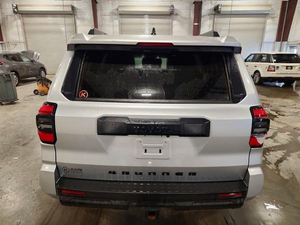 2025 TOYOTA 4RUNNER
