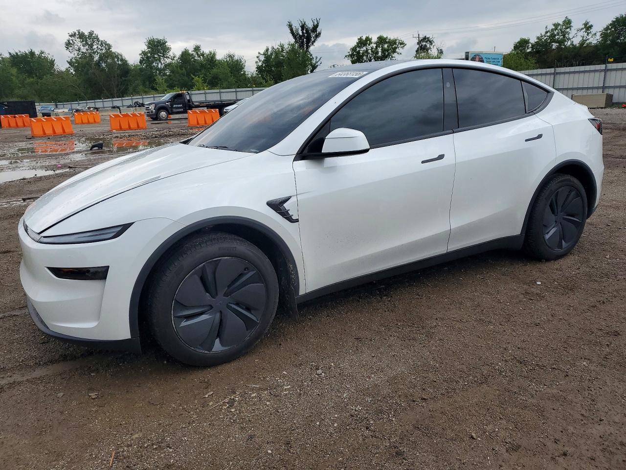2026 TESLA MODEL Y