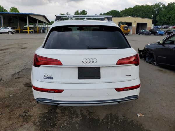 2021 AUDI Q5 quattro Premium