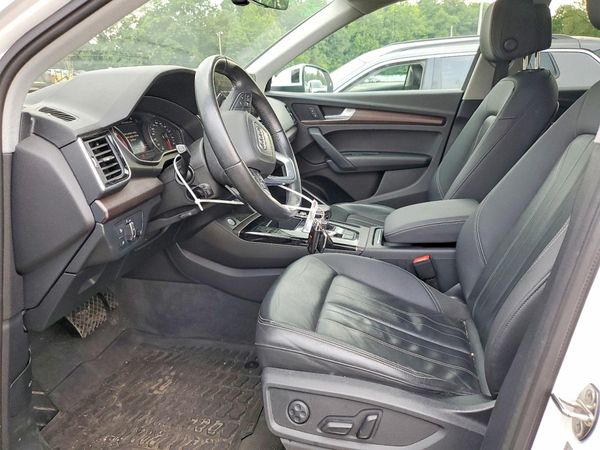 2021 AUDI Q5 quattro Premium