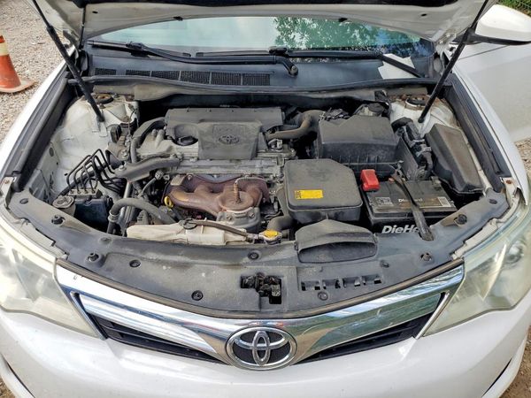2013 TOYOTA CAMRY