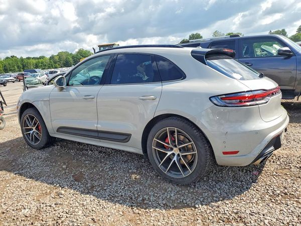 2022 PORSCHE MACAN S