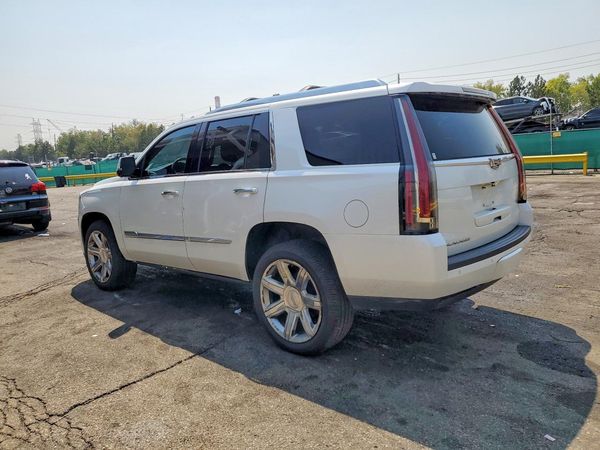 2016 CADILLAC ESCALADE Luxury