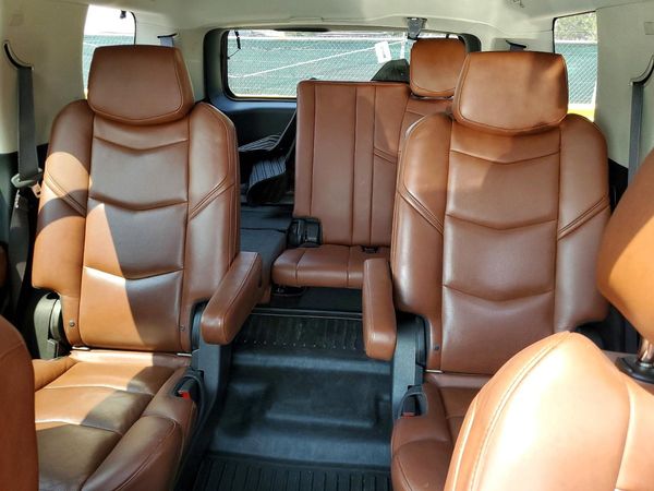 2016 CADILLAC ESCALADE Luxury