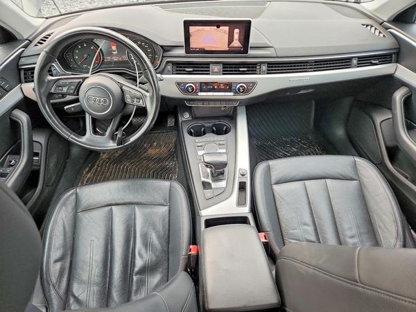 2017 AUDI A4 quattro Premium