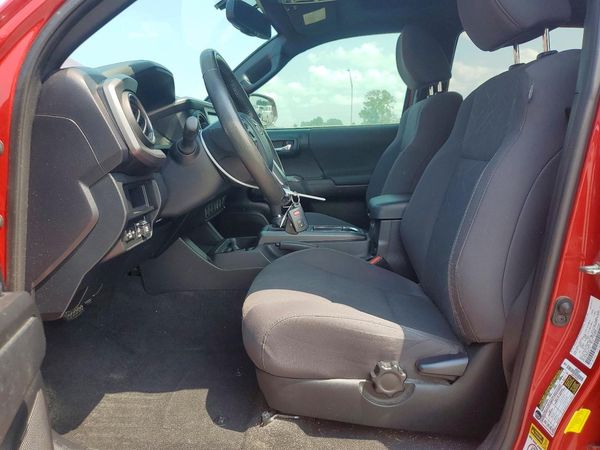 2017 TOYOTA TACOMA
