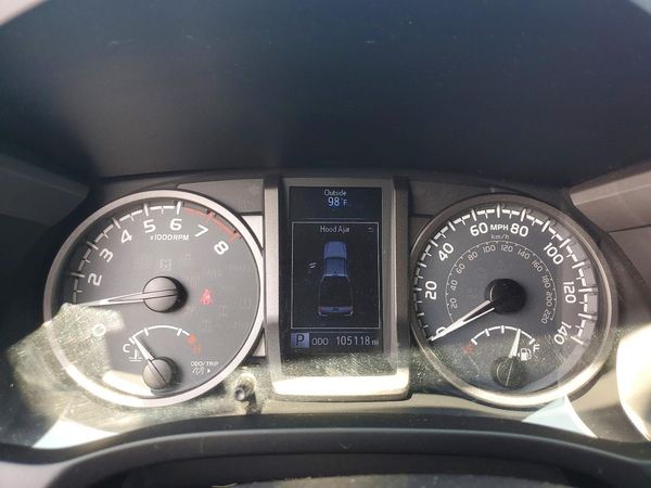 2017 TOYOTA TACOMA