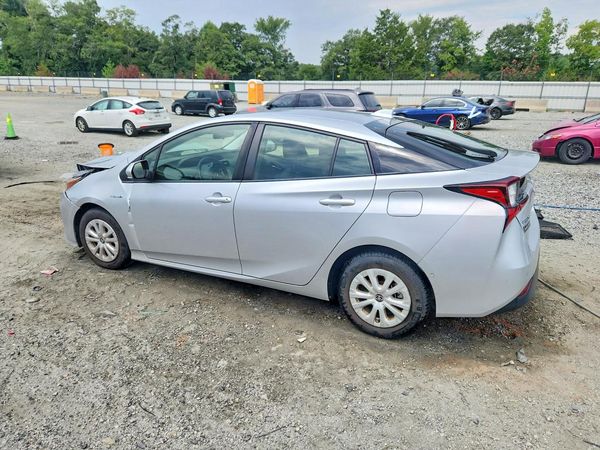 2022 TOYOTA PRIUS