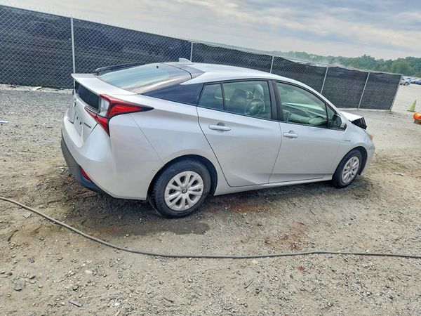 2022 TOYOTA PRIUS