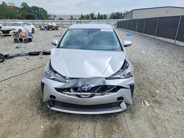 2022 TOYOTA PRIUS