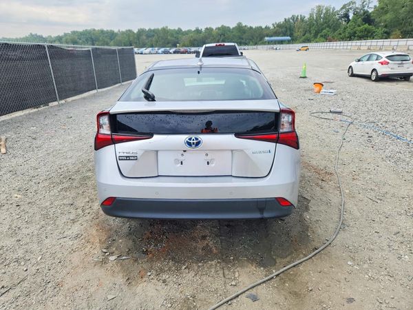 2022 TOYOTA PRIUS