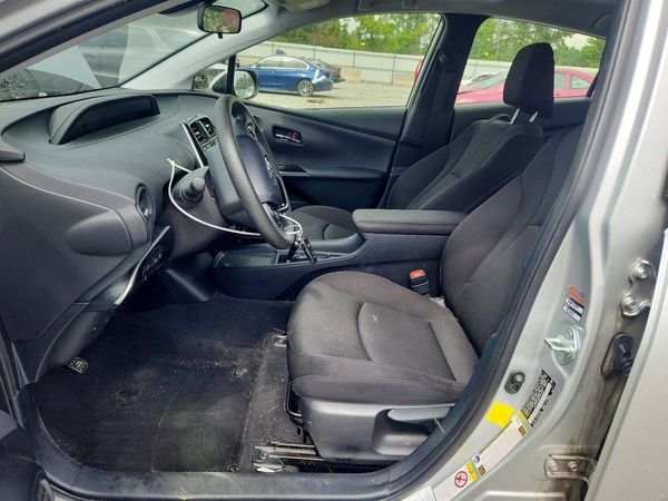 2022 TOYOTA PRIUS