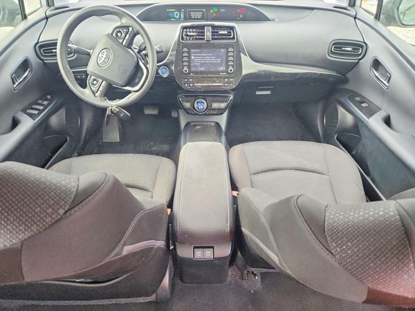 2022 TOYOTA PRIUS