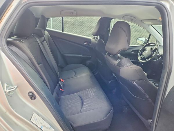 2022 TOYOTA PRIUS