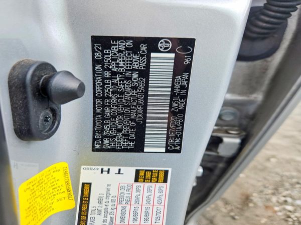 2022 TOYOTA PRIUS