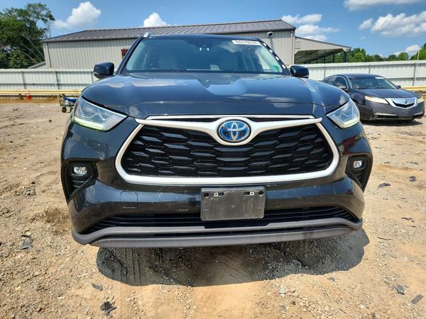 2023 TOYOTA HIGHLANDER HV Special Edition