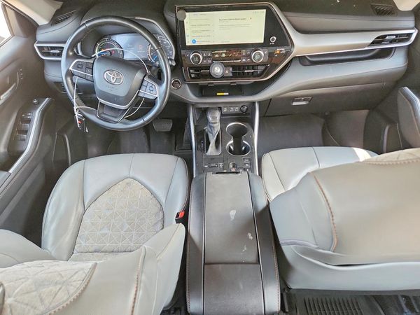 2023 TOYOTA HIGHLANDER HV Special Edition