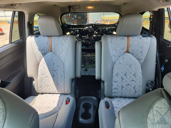 2023 TOYOTA HIGHLANDER HV Special Edition