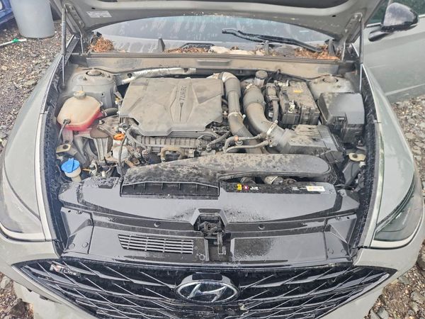 2023 HYUNDAI SONATA — Engine bay