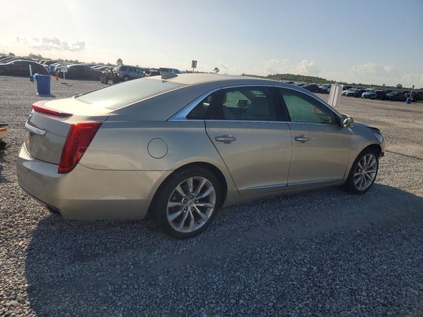 2015 CADILLAC XTS Luxury