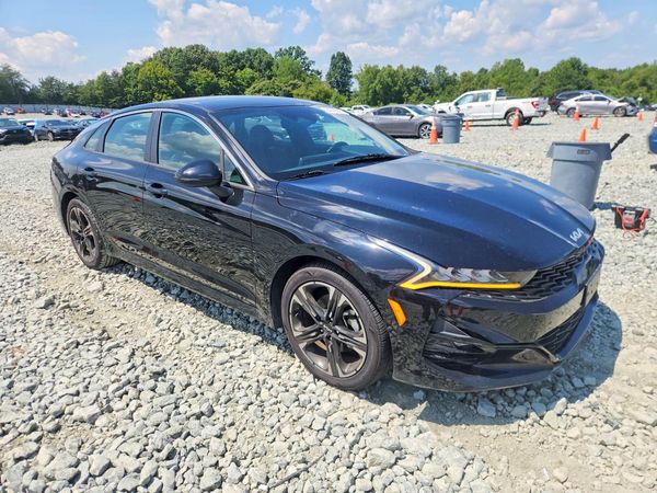 2022 KIA K5