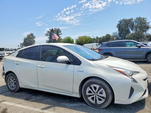 2018 TOYOTA PRIUS One/Two