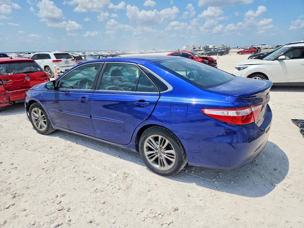 2015 TOYOTA CAMRY