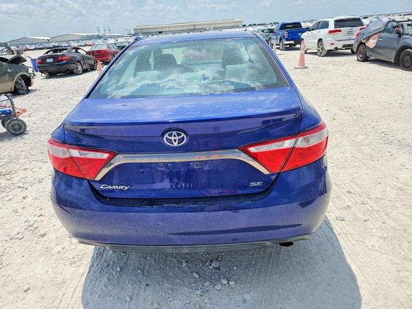 2015 TOYOTA CAMRY