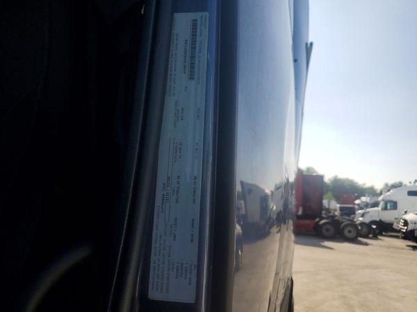 2019 VOLVO VNL